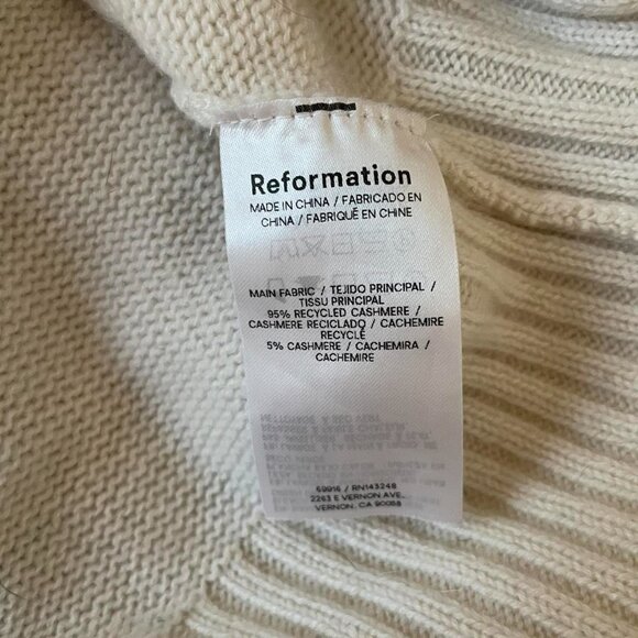 Reformation Jadey Cashmere Oversized V Neck Sweater | Womens Size Medium - Picture 5 of 5